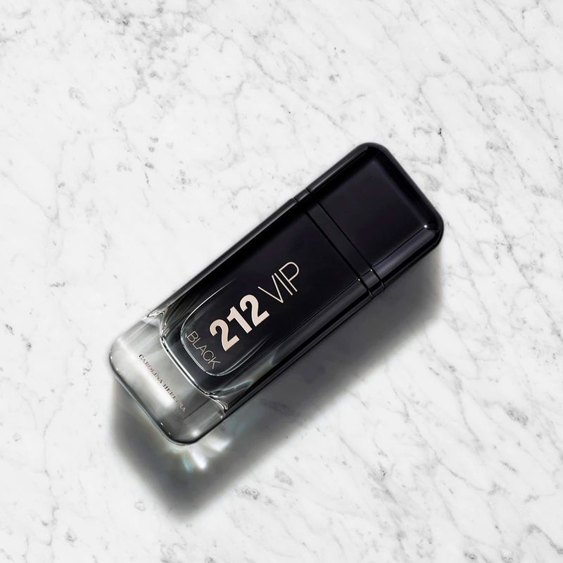 Perfume-Hombre-Carolina-Herrera-212-Vip-Black-EDT-100ml-5.jpg