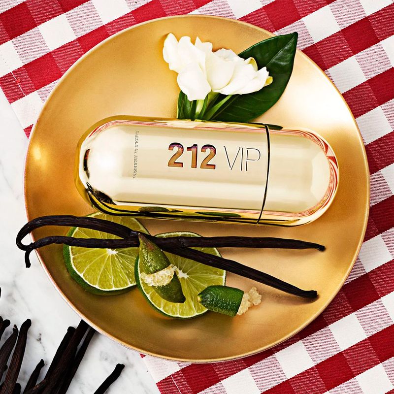 Perfume-Mujer-Carolina-Herrera-212-Vip-EDP-50ml-5.jpg